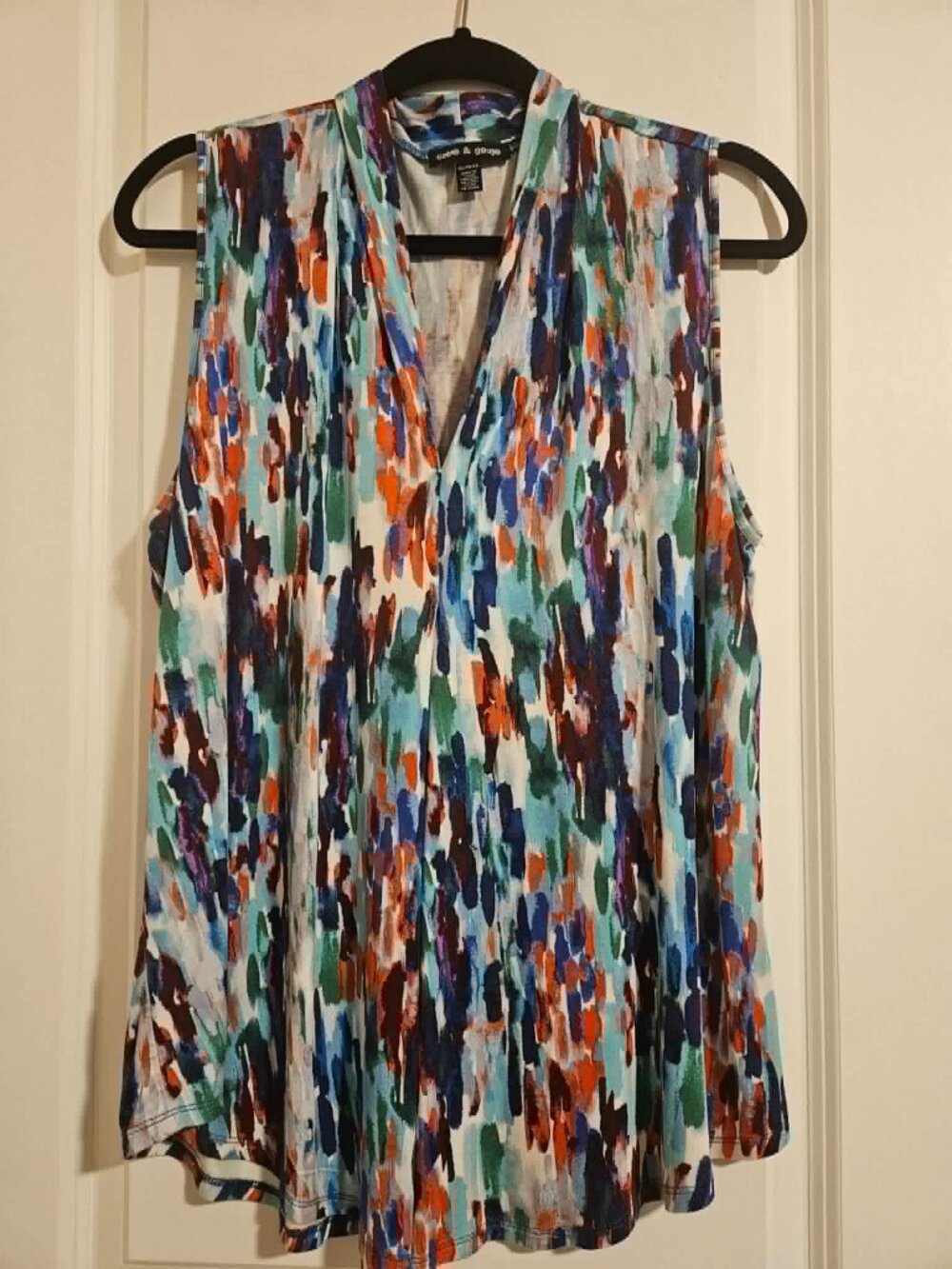 Cable & Gauge Sleeveless Blouse XL Colorful Abstract Print Stretch V-Neck